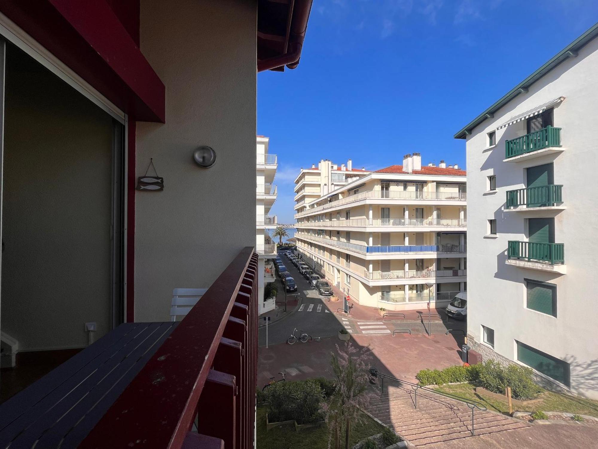 Studio Mezzanine A 100M De La Plage Avec Balcon, Apercu Mer Et Parking - Saint-Jean-De-Luz - Fr-1-239-576 Apartment Екстериор снимка